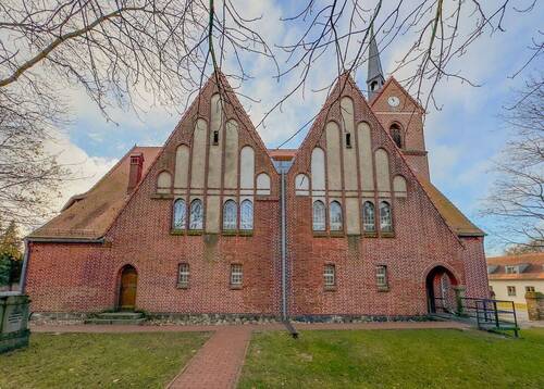 Evangelische Petruskirche Petershagen - 