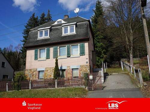 Straßenansicht - 5 Zimmer Einfamilienhaus zum Kaufen in Markneukirchen