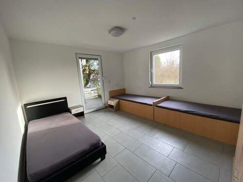 Zimmer EG - 8 Zimmer Mehrfamilienhaus, Wohnhaus in Meckenbeuren