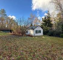 Kleines Wohnhaus auf riesigen Parkgrundstück! (Erbbaurecht) - Hamburg Eißendorf