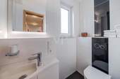 Gäste-WC im Erdgeschoss - 