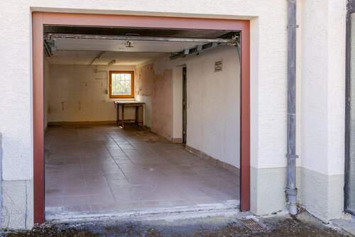 EG Garage - 