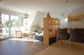 Wohn-, Essbereich - 