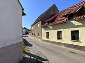 Blick von der Straße - Einfamilienhaus mit 120,00 m² in Bad Frankenhausen zum Kaufen