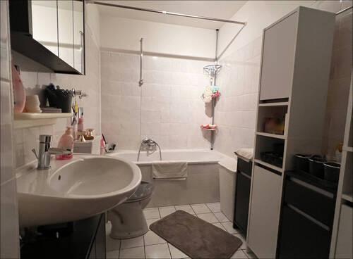 Bad - 2 Zimmer Etagenwohnung in Mainaschaff