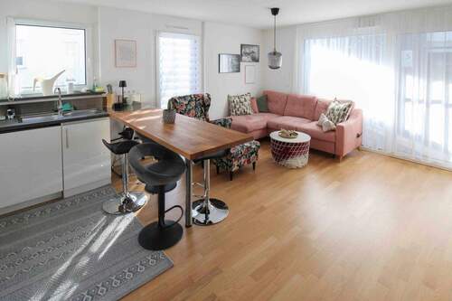 Wohnzimmer - 2 Zimmer Etagenwohnung zum Kaufen in Rutesheim