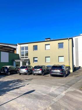 Langenfeld - Hausinger Str 4 - Eingangsseite 1 - Eigenes Bürogebäude in Langenfeld - Ideal für Ihr Unternehmen!