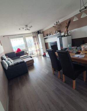 Wohnen-Essen - 3 Zimmer Etagenwohnung zum Kaufen in Oberasbach