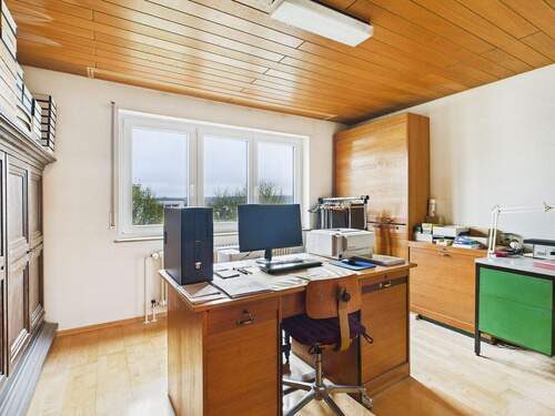 Schlafzimmer (aktuell Arbeitszimmer) - 