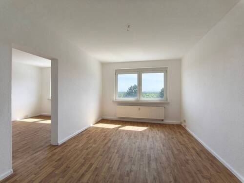 Wohnzimmer - SINGLEWOHNUNG sucht... - 254,00&nbsp;EUR Kaltmiete, ca.&nbsp; 47,00&nbsp;m&sup2;&nbsp;Wohnfl&auml;che