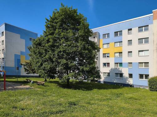 Hofansicht - 2 Zimmer Etagenwohnung zur Miete in Borna