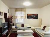 kleine Wohnung EG Wohnzimmer - 1 Zimmer Mehrfamilienhaus, Wohnhaus zum Kaufen in Selb