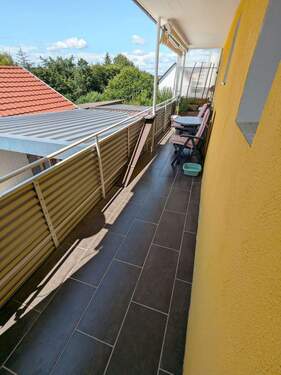 Balkon im Erdgeschoss - 9 Zimmer Doppelhaushälfte in Marxzell