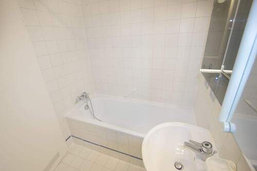 Bad mit Wanne (ehem.) - 