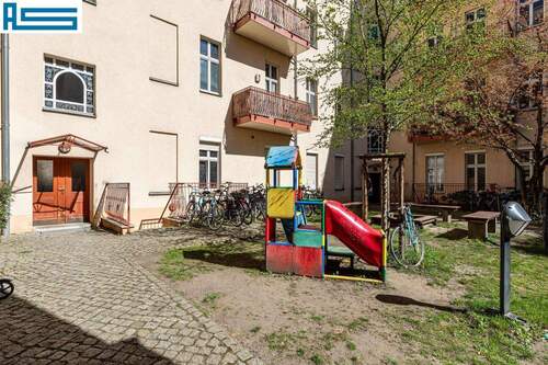 Spielplatz für die Kleinen... - 