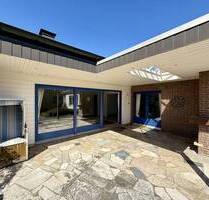 Bungalow mit Einliegerwohnung - 375.000,00 EUR Kaufpreis, ca.  191,60 m² Wohnfläche in Lage (PLZ: 32791)