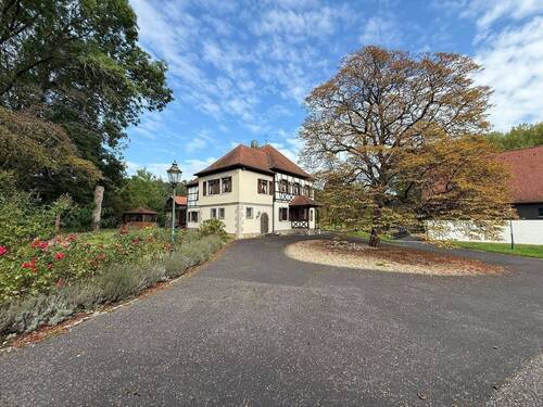 Haupthaus - 6 Zimmer Einfamilienhaus in Münchsteinach
