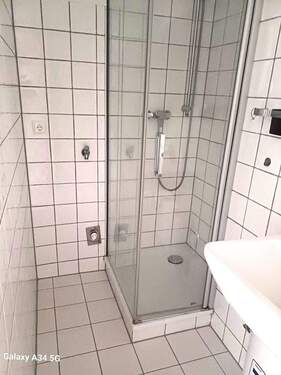 Waschmaschinenanschluss im Duschbad - 