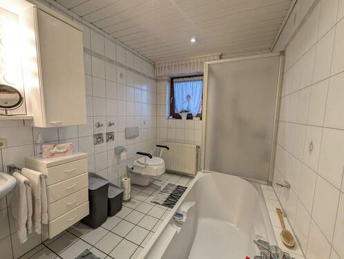 Bild 3 - 8 Zimmer Einfamilienhaus in Voerde