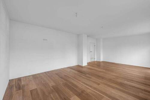 Wohn- und Esszimmer mit Kaminanschlussmöglichkeit - 