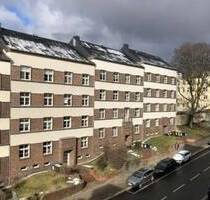 sonnige 3-Raum-Wohnung mit Balkon Dachgeschoss - Chemnitz Bernsdorf