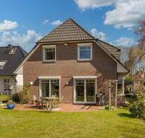 Einfamilienhaus mit großem Garten in familienfreundlicher und ruhiger Lage von Hamburg-Schnelsen!