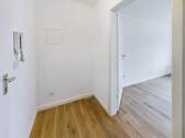 Flur - 1 Zimmer Etagenwohnung zum Kaufen in München / Moosach