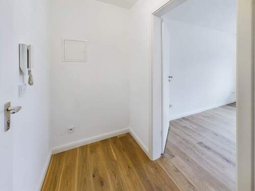 Flur - 1 Zimmer Etagenwohnung zum Kaufen in München / Moosach
