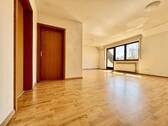 Blick vom Eingangsbereich - Etagenwohnung mit 63,40 m² in Möhrendorf zum Kaufen