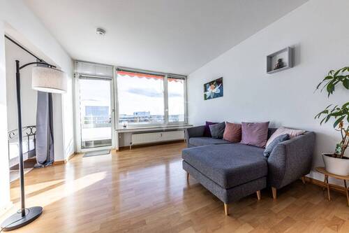 Wohnbereich - 1 Zimmer Etagenwohnung in Ottobrunn