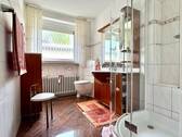 Badezimmer mit Dusche - 