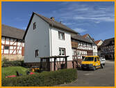Vorderansicht - 5 Zimmer Mehrfamilienhaus, Wohnhaus zum Kaufen in Schrecksbach