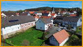 Seitenansicht mit Garten - 