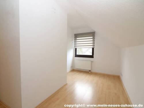 Bild 8 Wohnung 1 Dachgeschoss Kind 2 - 