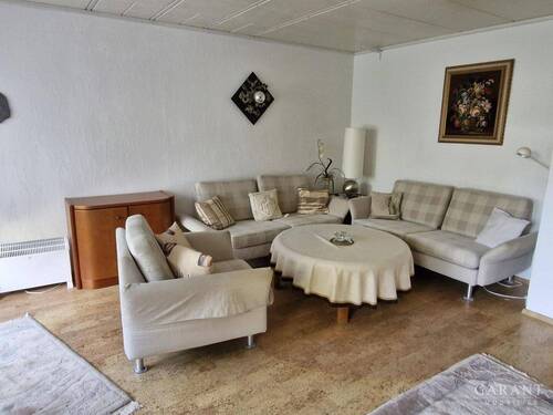 Wohnzimmer - 4 Zimmer Doppelhaushälfte zum Kaufen in Deggingen