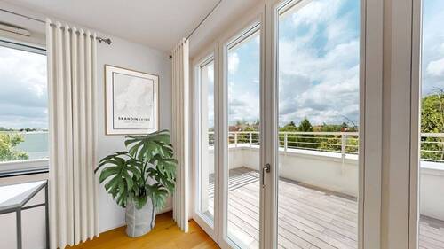 Buero 2 Moebliert - 