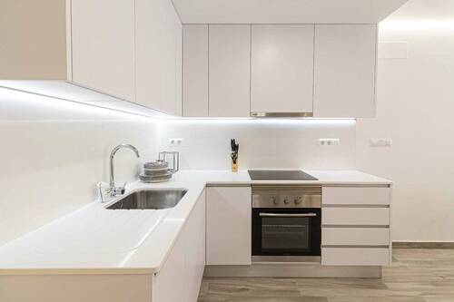 e7cf977d-e430-4b64-9ef7-252f79 - 