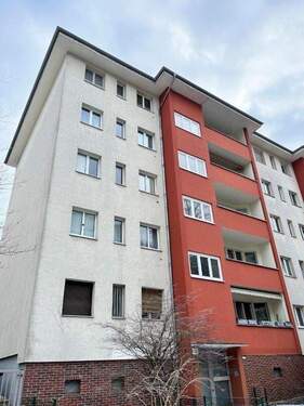 Haus - 2 Zimmer Etagenwohnung zum Kaufen in Berlin