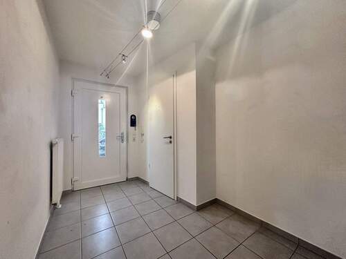 Eingangsbereich - 4 Zimmer Reihenendhaus zum Kaufen in Norderstedt