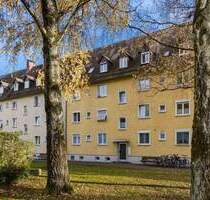 Helle DG-Wohnung mit modernem Bad - sofort frei, super Lage, ideal für Anleger & Selbstnutzer! - Friedrichshafen