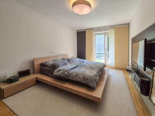 Schlafzimmer zur Gartenseite - 