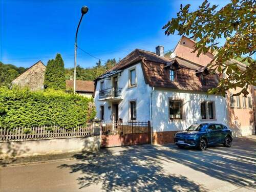 Ansicht Straße - 1 Zimmer Reihenendhaus in Odenbach