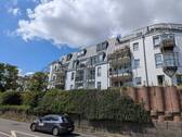 Straßenansicht - 'Stadt nah, Stil da - 2-Zimmer-Wohnung mit Terrasse und Garten
