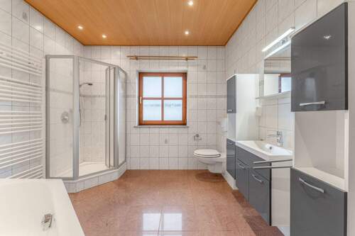 Badezimmer (OG) - 