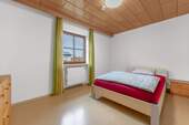 Schlafzimmer (EG) - 