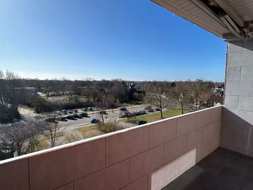 Schöner Blick von der Loggia - 3 Zimmer Etagenwohnung in Wilhelmshaven