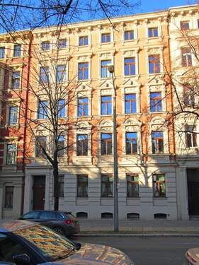 Vorderansicht - 4 Zimmer Etagenwohnung in Halle (Saale)