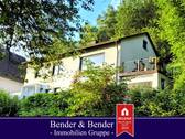 Ansicht Straße - Ihr Rückzugsort im Grünen - Einfamilienhaus mit Terrasse und Blick ins Grüne!