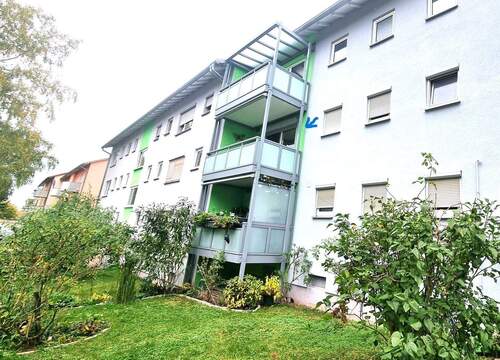 Haus Südseite - Balkon - 3-Zimmerwohnung im Zentrum von Herzogenaurach