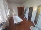 Badezimmer EG Bild 2 - 